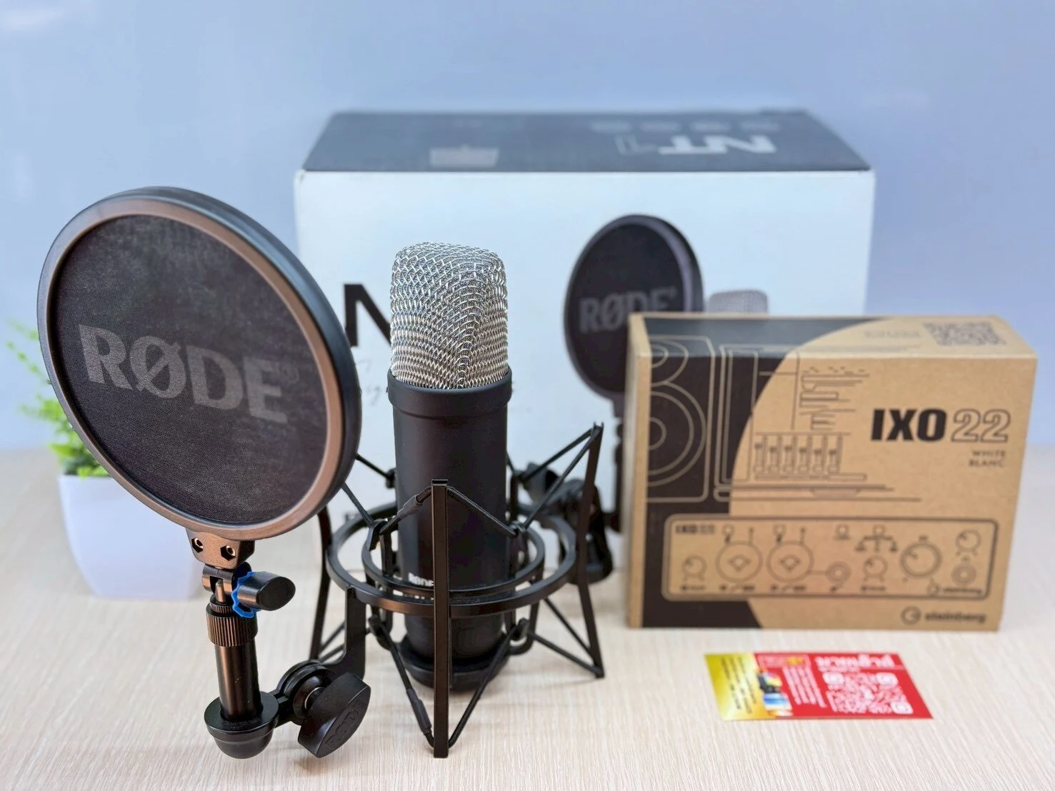 ไมโครโฟนคอนเดนเซอร์ Rode NT1-A + ออดิโออินเตอร์เฟส Steinberg IXO22 USB Audio Interface รูปที่ 1
