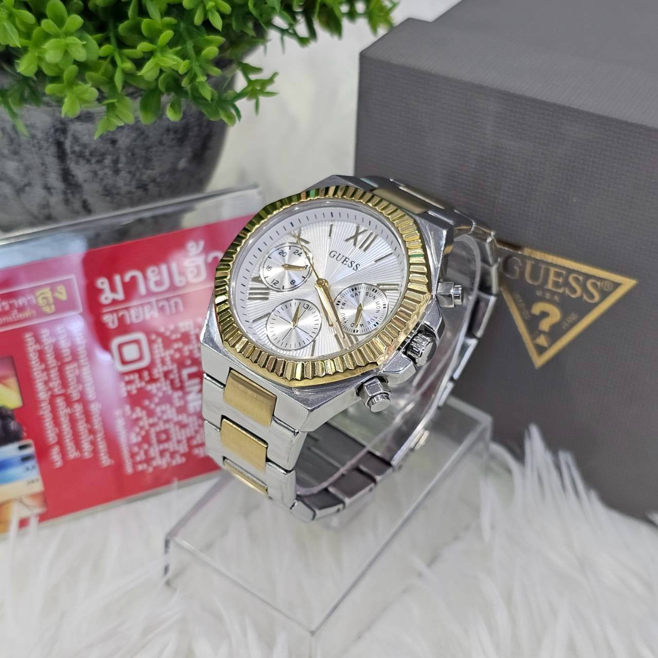 นาฬิกาGuess  Stainless Steel Analog 38 mm GW0769L3 รูปที่ 1